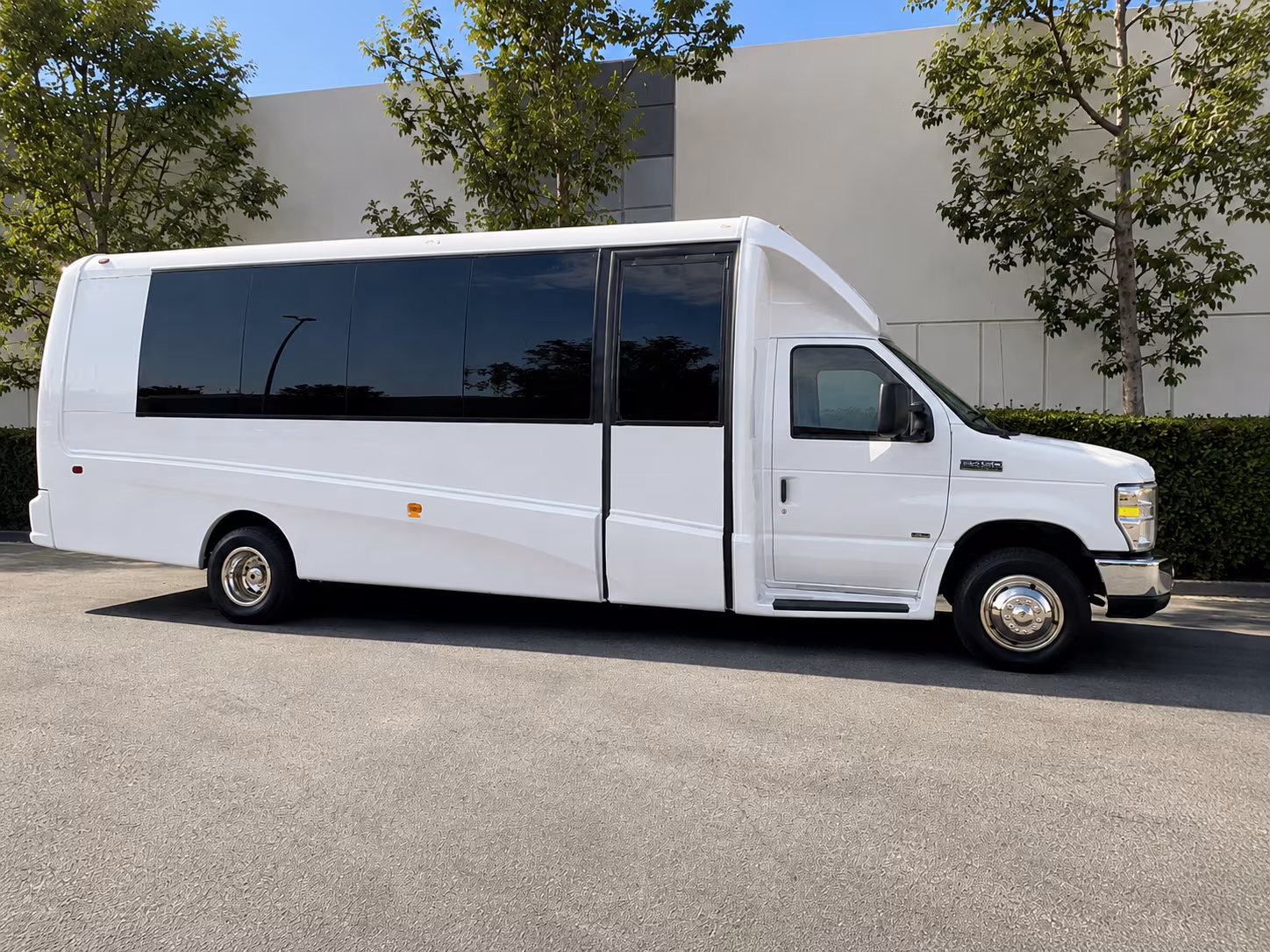bus rentals for corporate recruiting events campus visits and new hire orientations