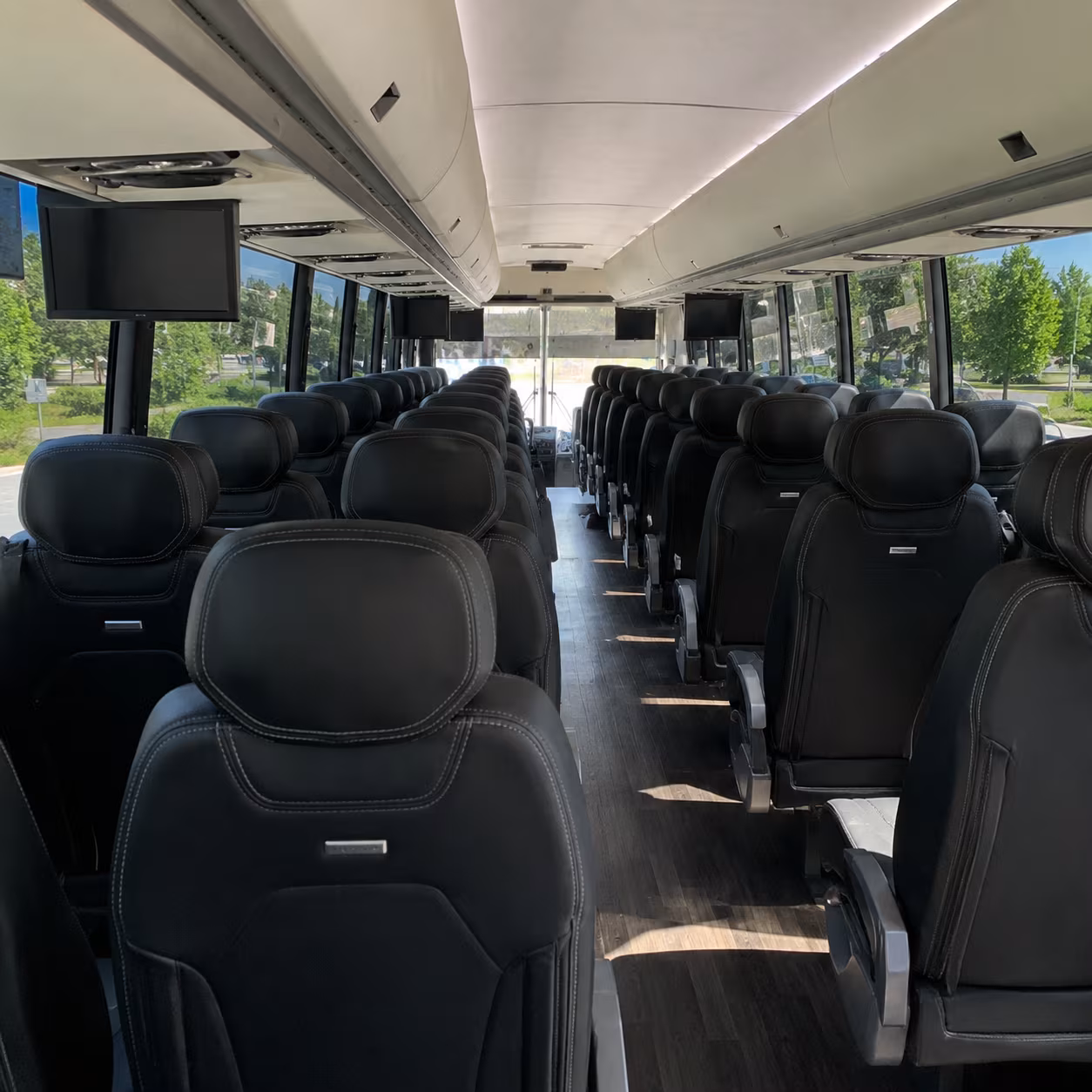 charter buses for corporate events and offsite meetings in the south bay
