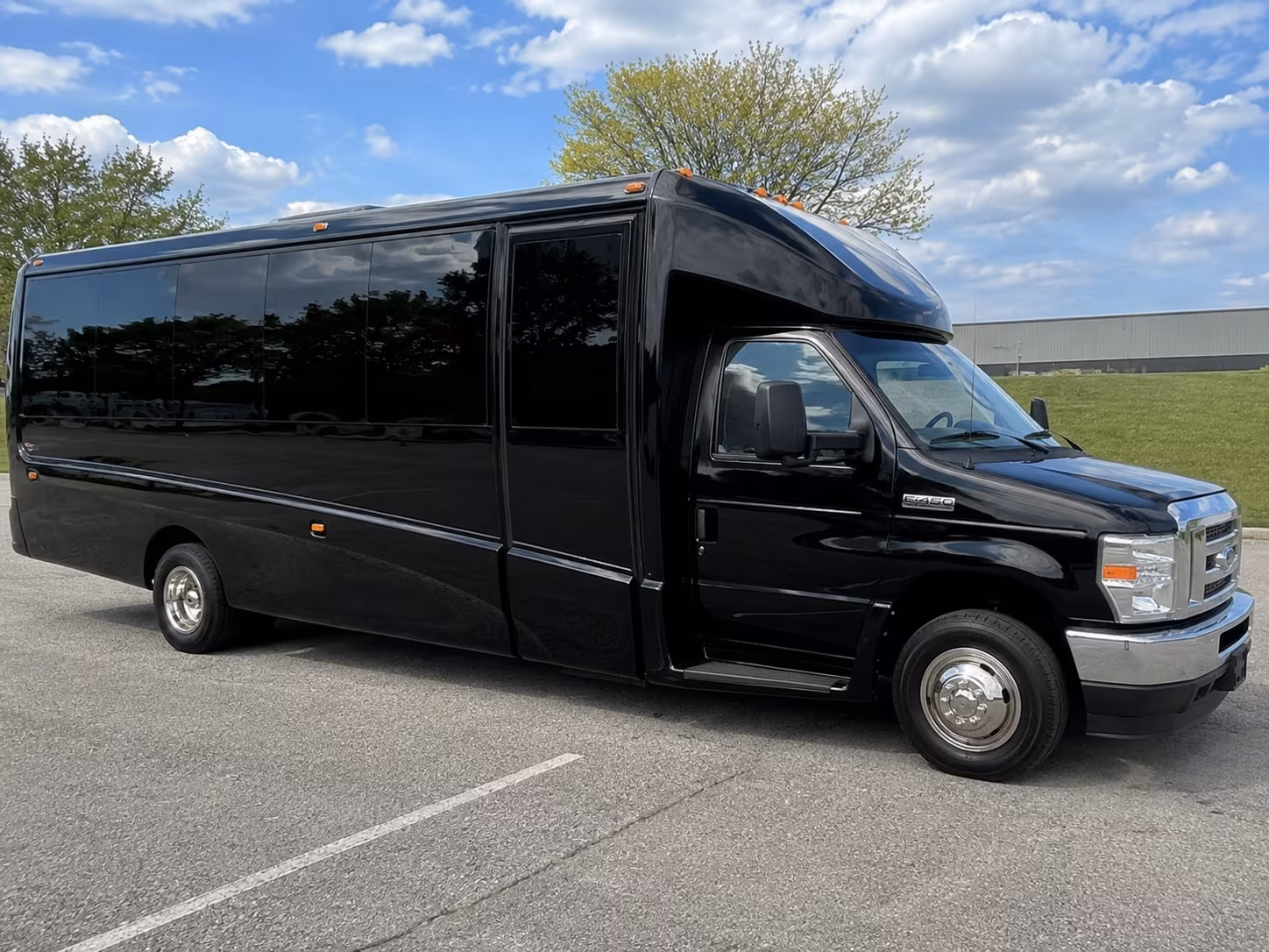 charter buses to sap center concerts and events in san jose 2