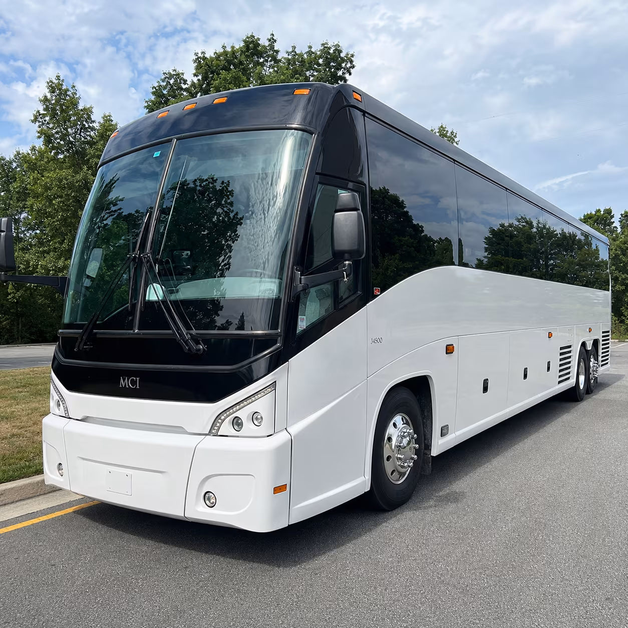 employee shuttle buses for sunnyvale s caltrain and vta connections