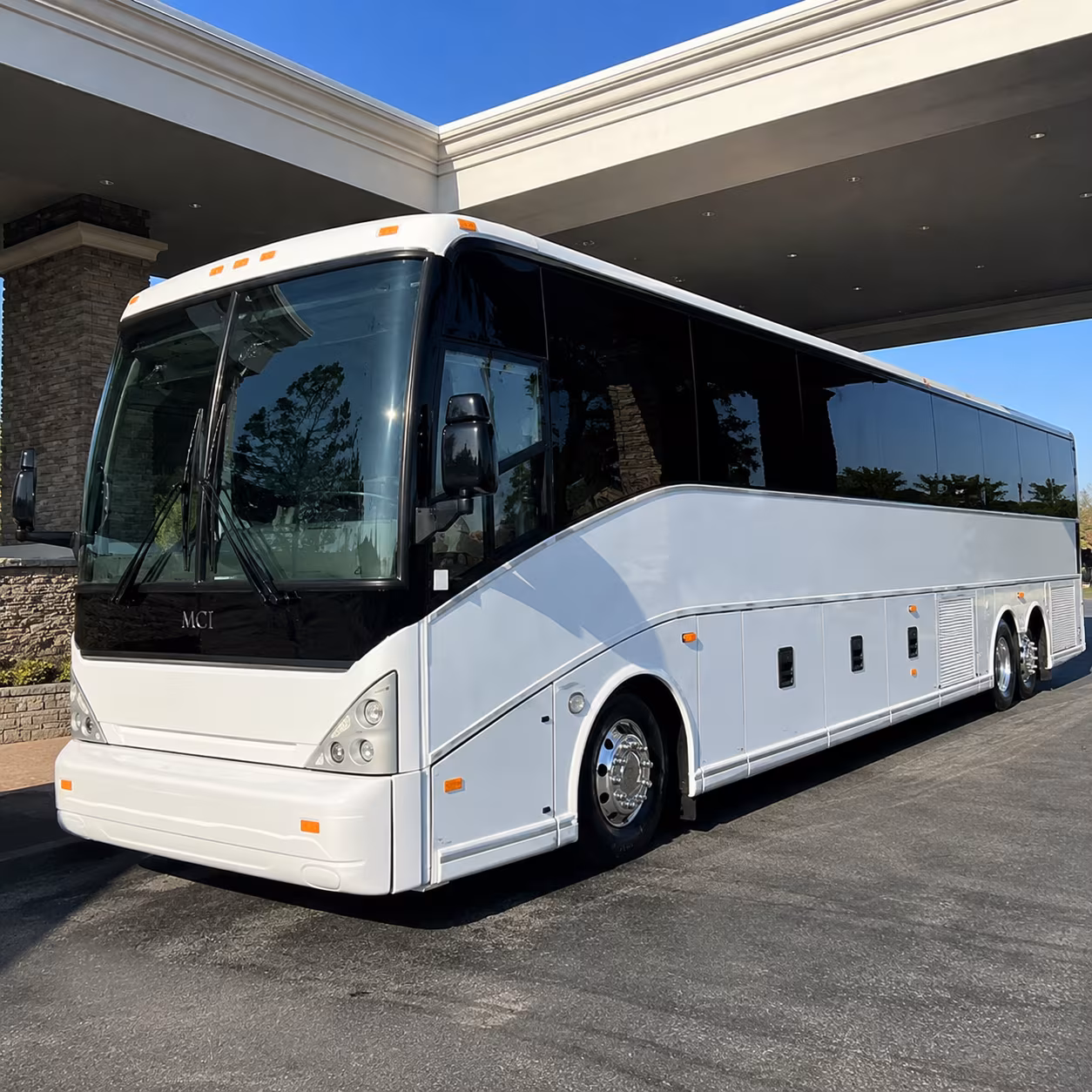 find the perfect transportation for your next airport transfer 1
