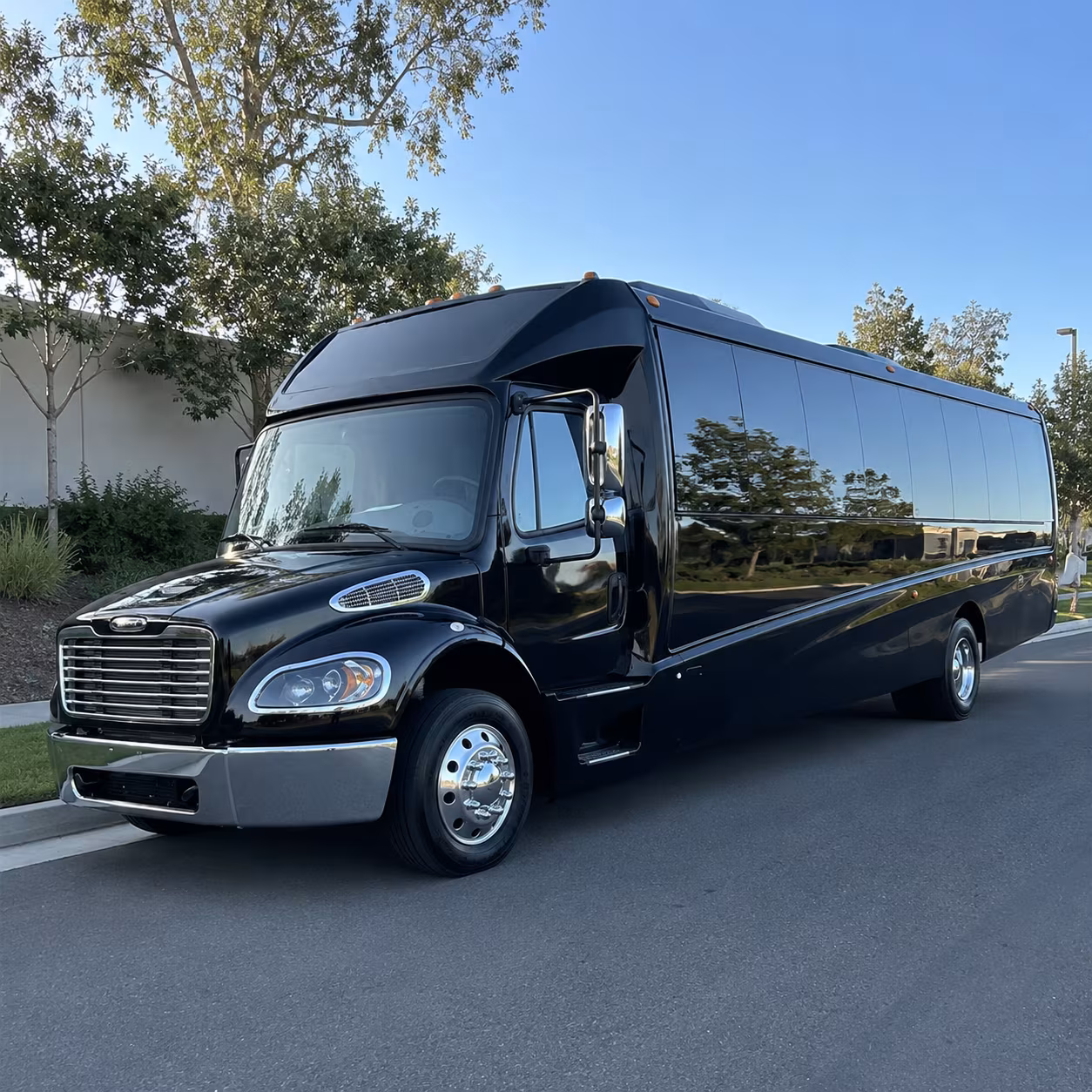 sunnyvale 15 passenger minibus